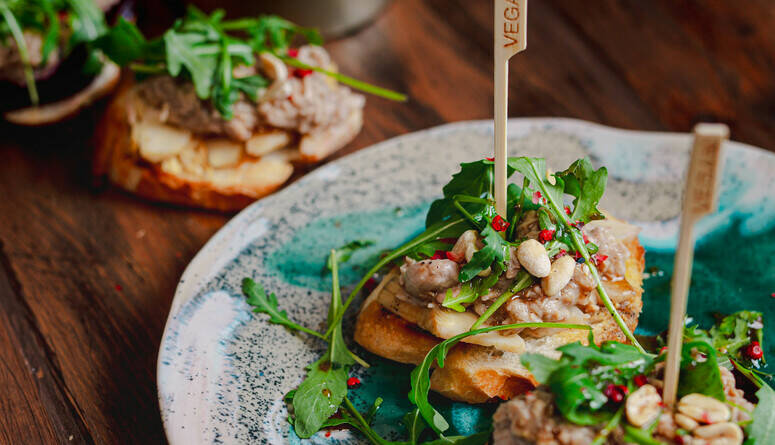 Veganuary Bruschetta with A'la Tuna